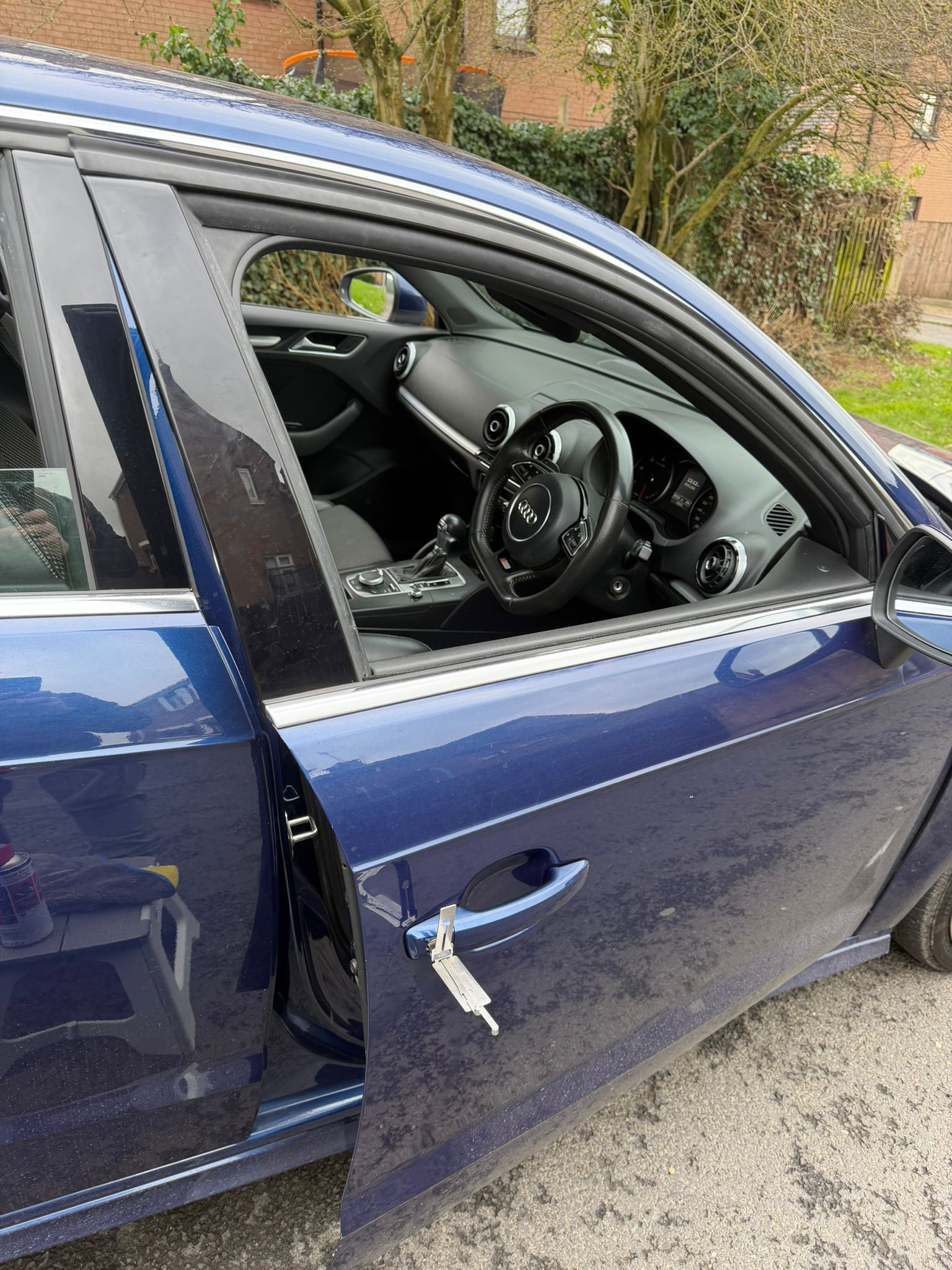 Professional locksmith services in Belfast